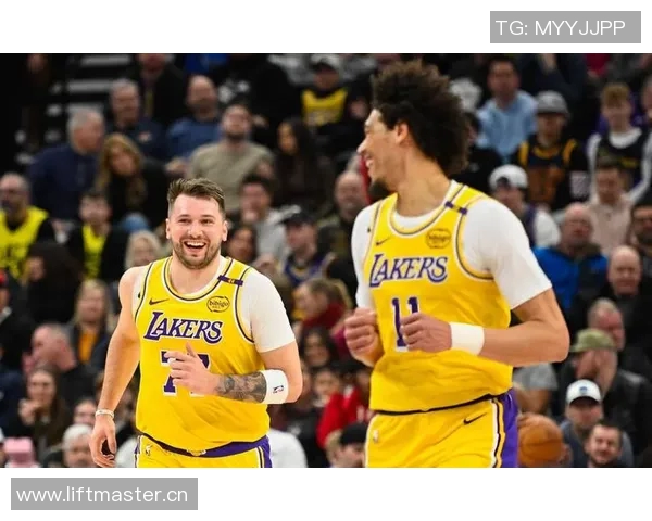 东契奇缺阵五场湖人战绩喜人四胜一负展现强大实力 东契奇缺阵五场湖人战绩喜人四胜一负展现强大实力